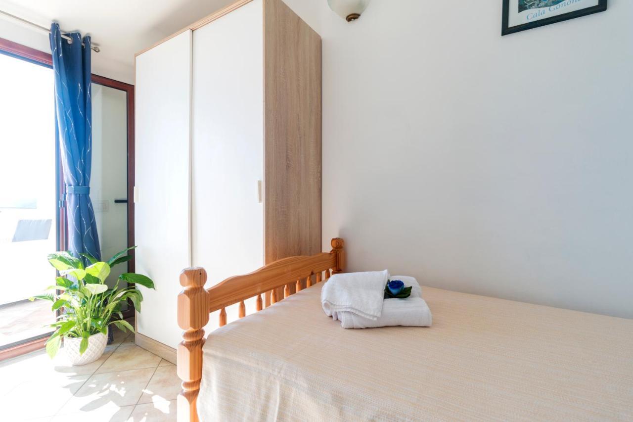 Ferienwohnung Sebastian House Cala Gonone Exterior foto